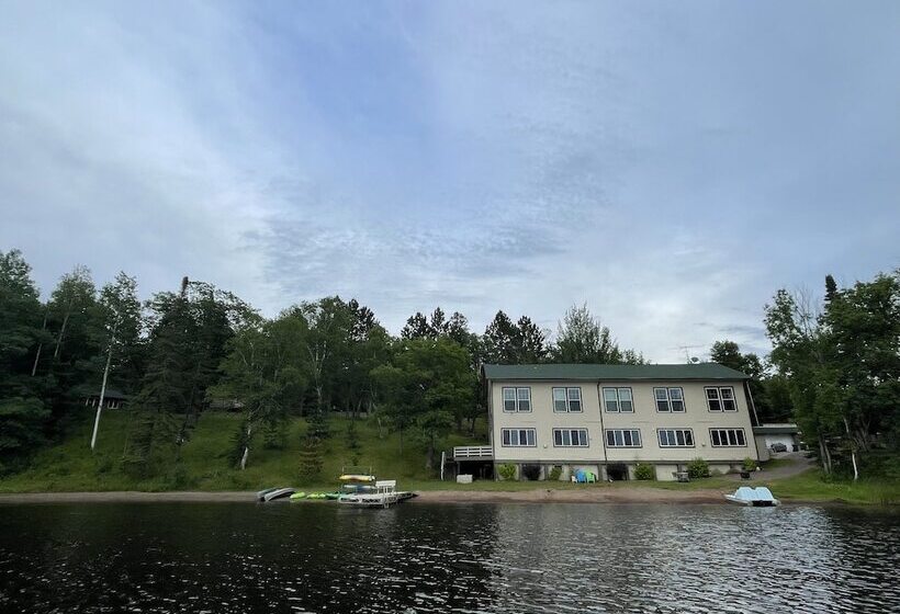 호텔 Hanging Horn Lakeside Resort
