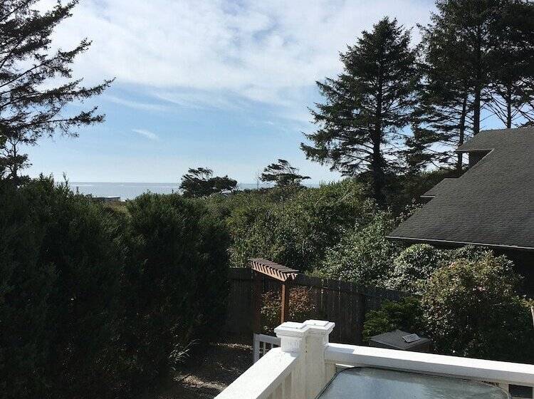 فندق Inn At Arch Cape