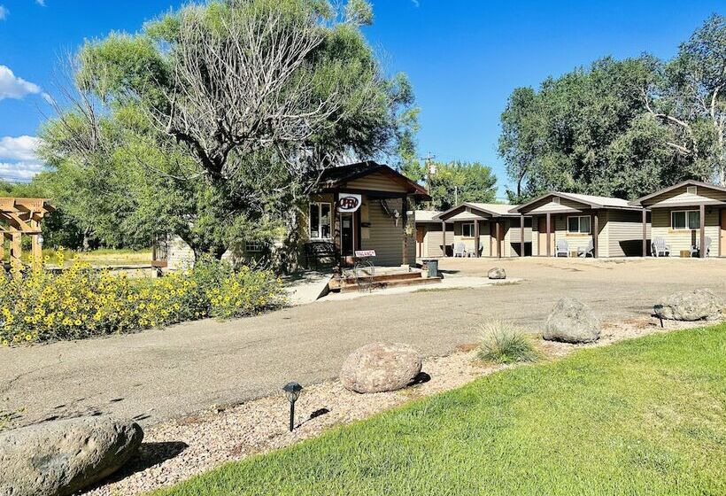 فندق Moosehead Lodge & Cabins