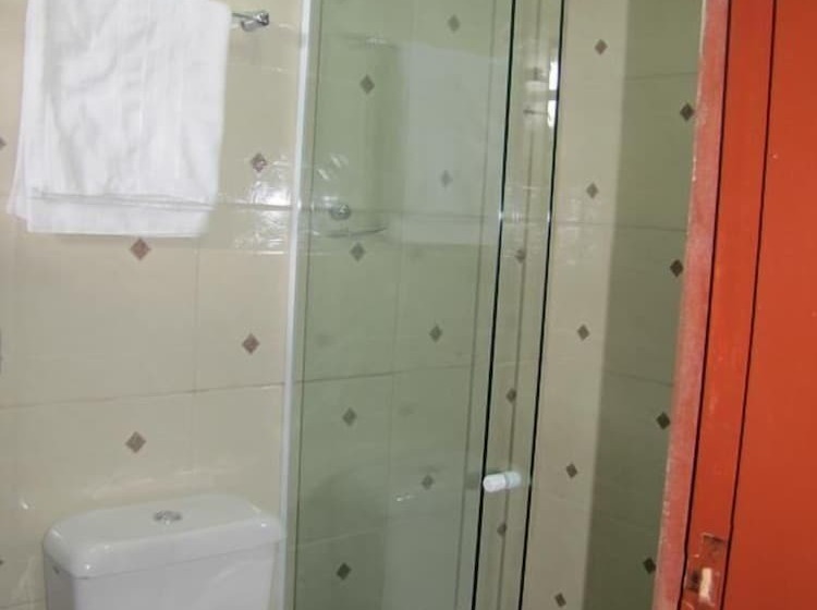 هتل Pousada Villa Paty Campos Do Jordão