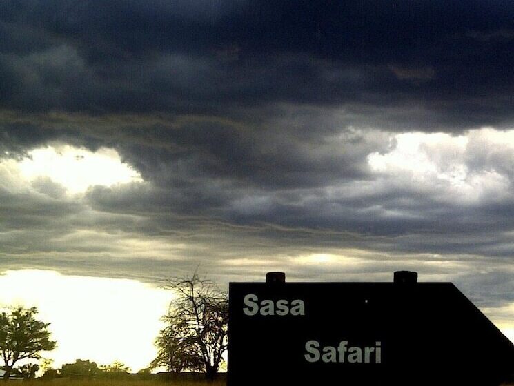 هتل Sasa Safari Camp