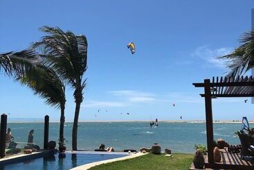 هتل The Royal Windvillage, Waterfront Holiday Homes, Garden & Spa