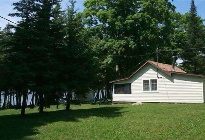 Maple Grove Cottages