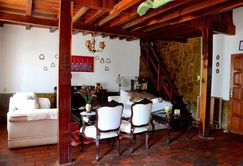 پانسیون Posada Guasu