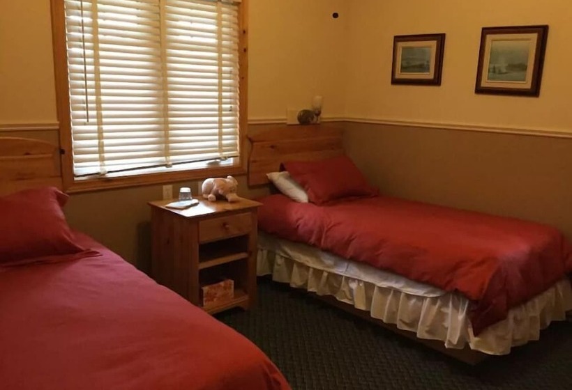 Salmon Pool Inn