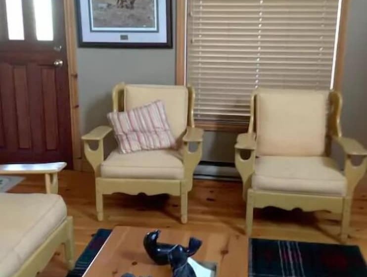 Salmon Pool Inn