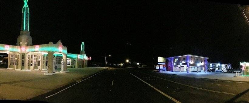 Western Motel