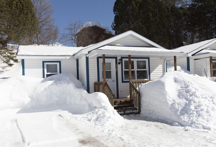 مبيت وإفطار Auberge La Coulee Douce