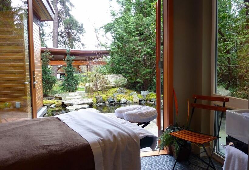 مبيت وإفطار Pointhouse Suites On Sargeant Bay