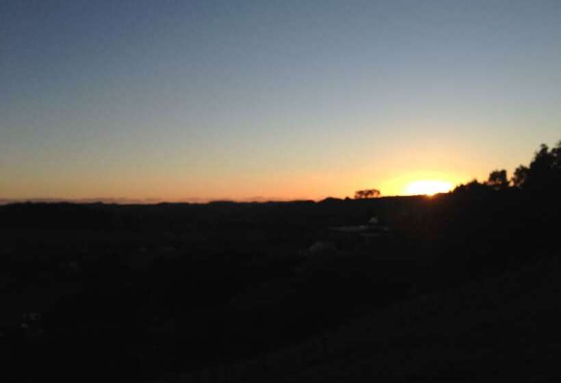 צימר Pukeatua Farmstay