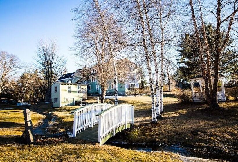 مبيت وإفطار Rosewood Country Inn