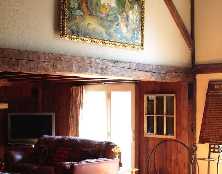 مبيت وإفطار Saint Huberts Lodge