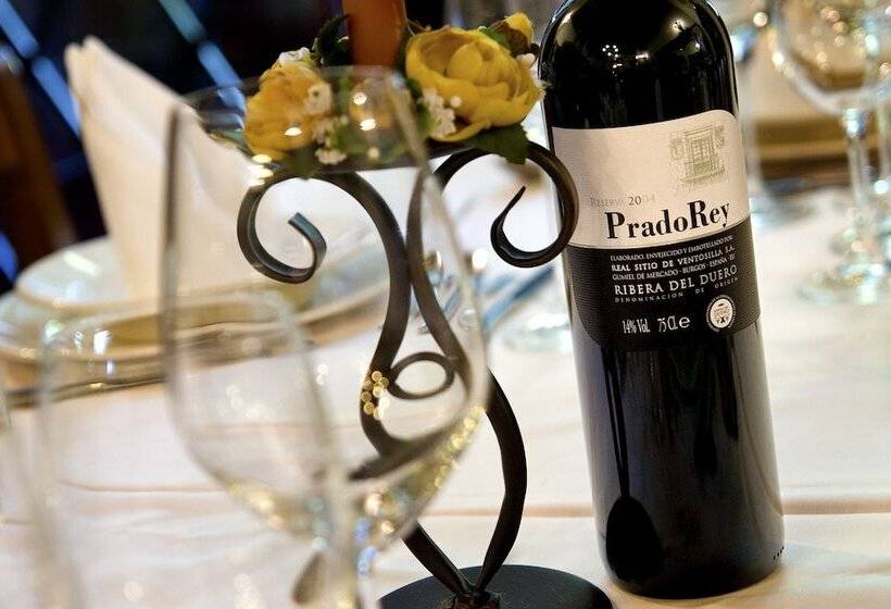 مسافرخانه La Posada De Pradorey