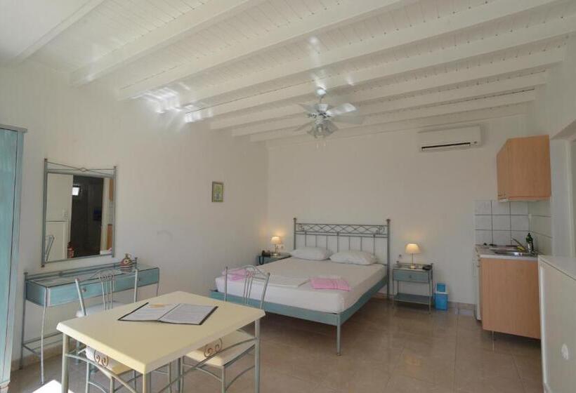 هتل Apollon Village