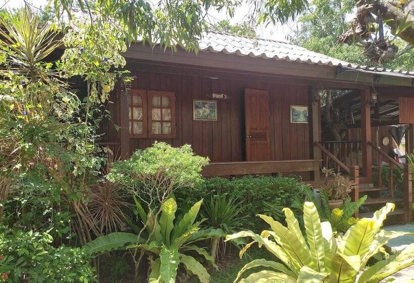 هتل Baansuanlynjee Maeklong Resort