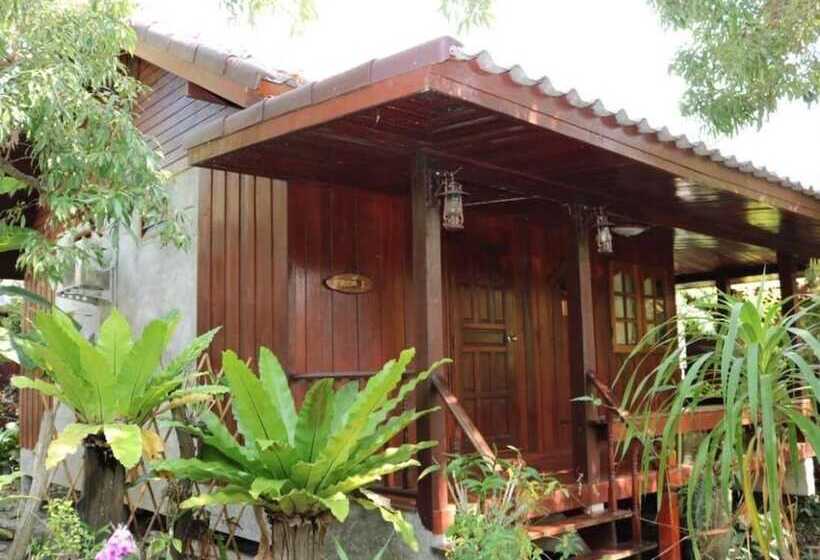 هتل Baansuanlynjee Maeklong Resort