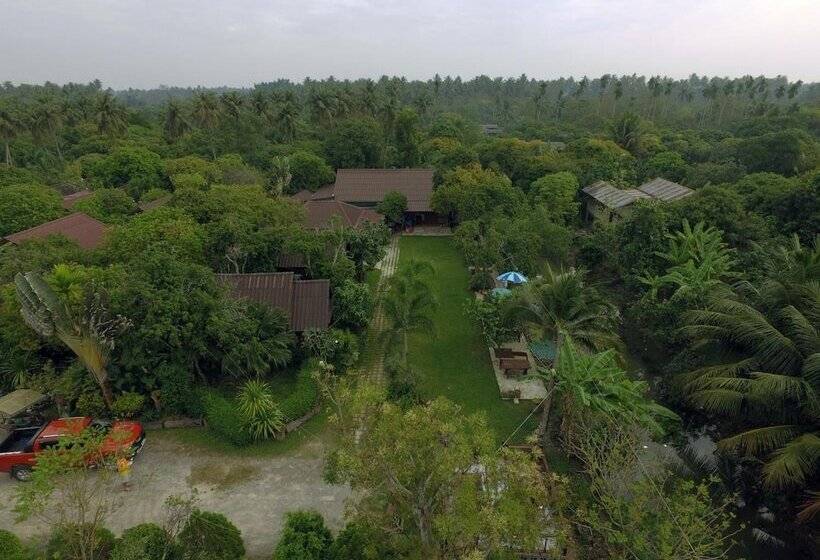 هتل Baansuanlynjee Maeklong Resort