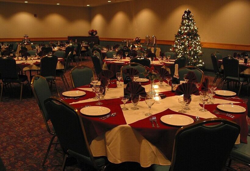 هتل Bay Mills Resort And Casino