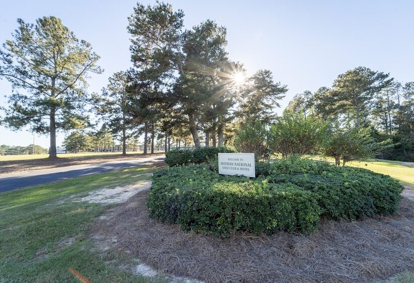 هتل Dothan National Golf Club And