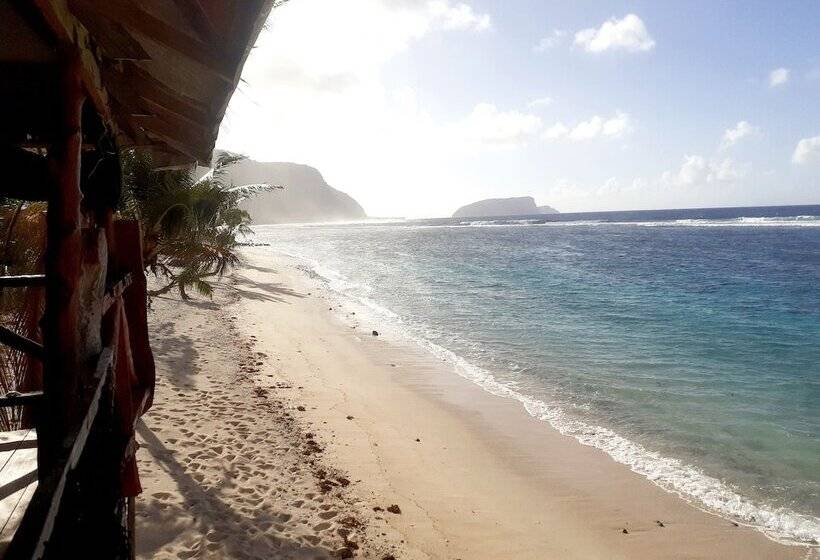 هتل Faofao Beach Fales