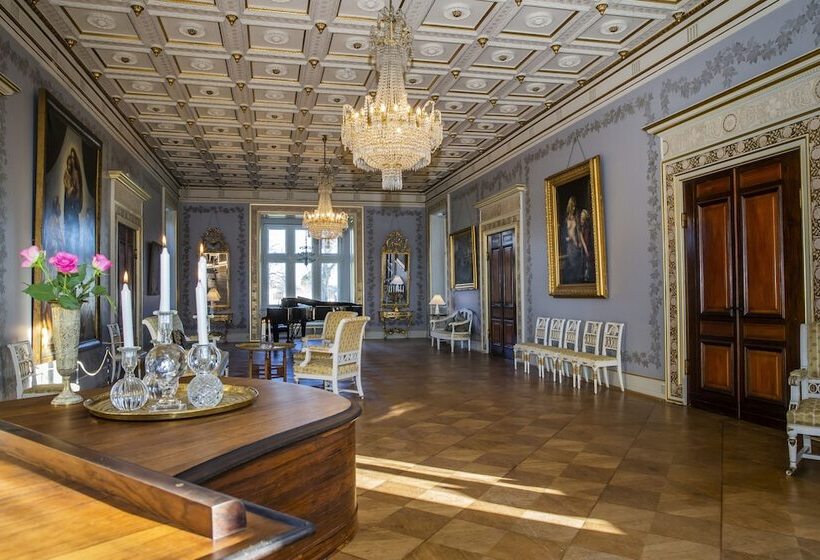 هتل Fuglsang Herregaard