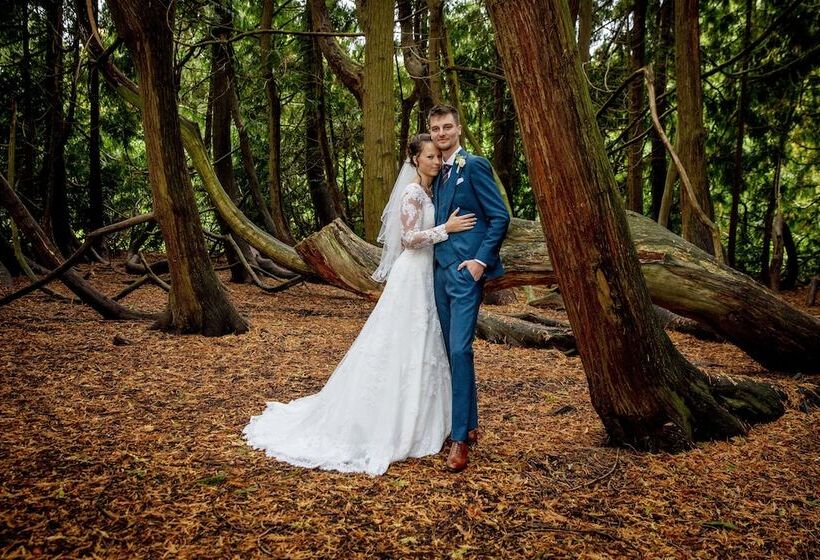 هتل Fuglsang Herregaard