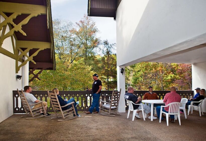 호텔 Helendorf River Inn, Suites & Conference Center
