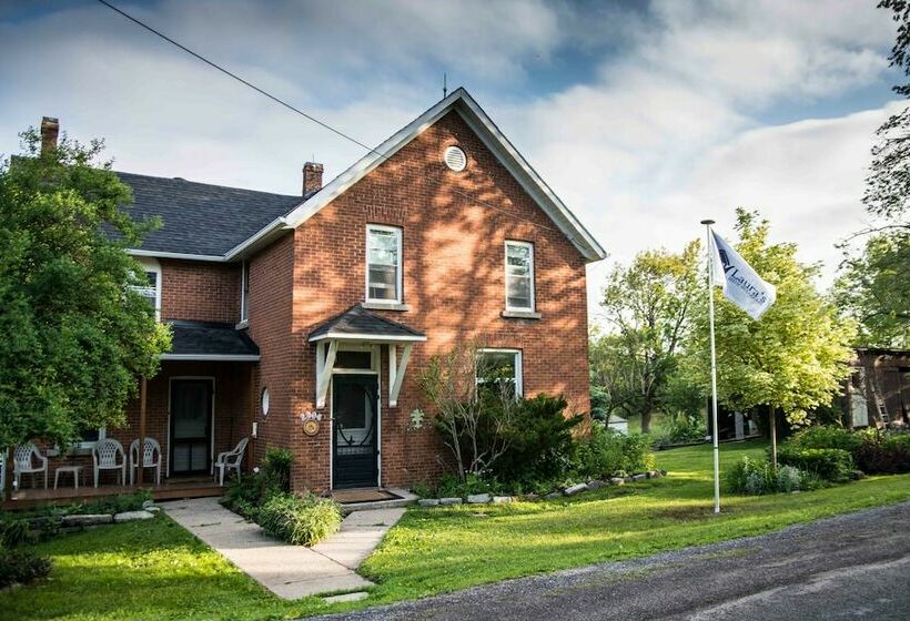 Laura S Bed & Breakfast