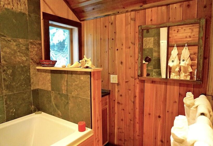 Logden Lodge