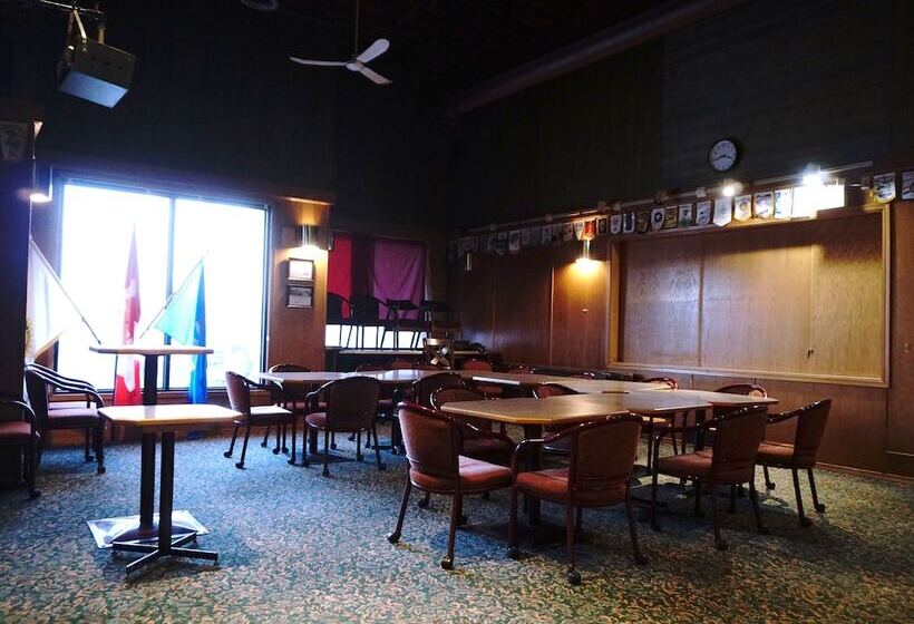 مُتل The Ritz Cafe And Motor Inn