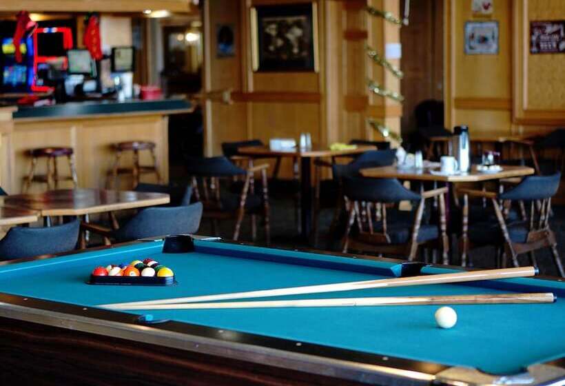 مُتل The Ritz Cafe And Motor Inn