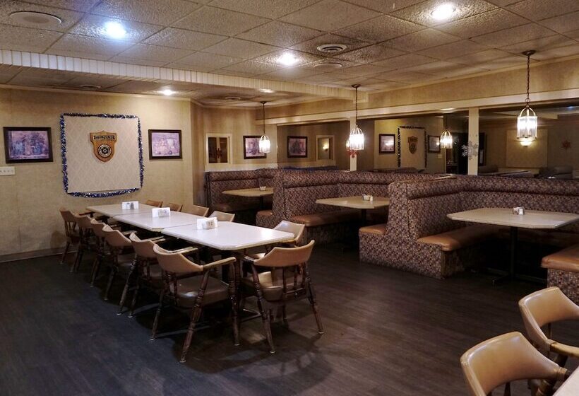 مُتل The Ritz Cafe And Motor Inn