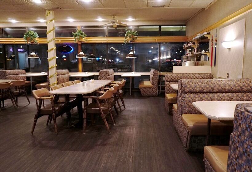 مُتل The Ritz Cafe And Motor Inn