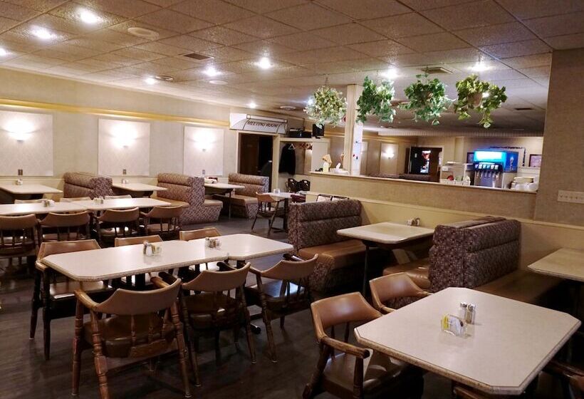 مُتل The Ritz Cafe And Motor Inn