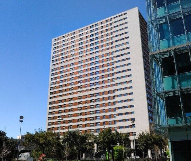 Panoramic Living