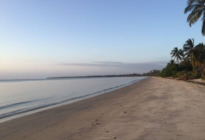 پانسیون Kijongo Bay Beach Resort