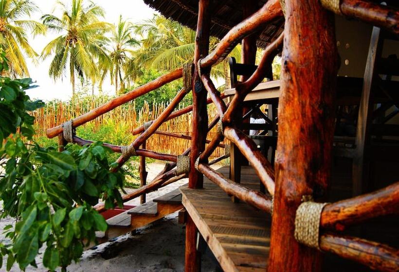 پانسیون Kijongo Bay Beach Resort