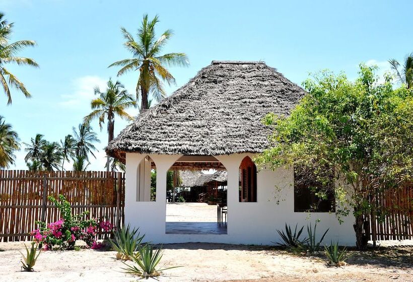 پانسیون Kijongo Bay Beach Resort