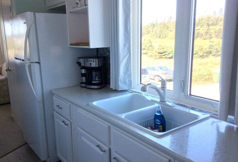 بنسيون Moonlight Beach Suites