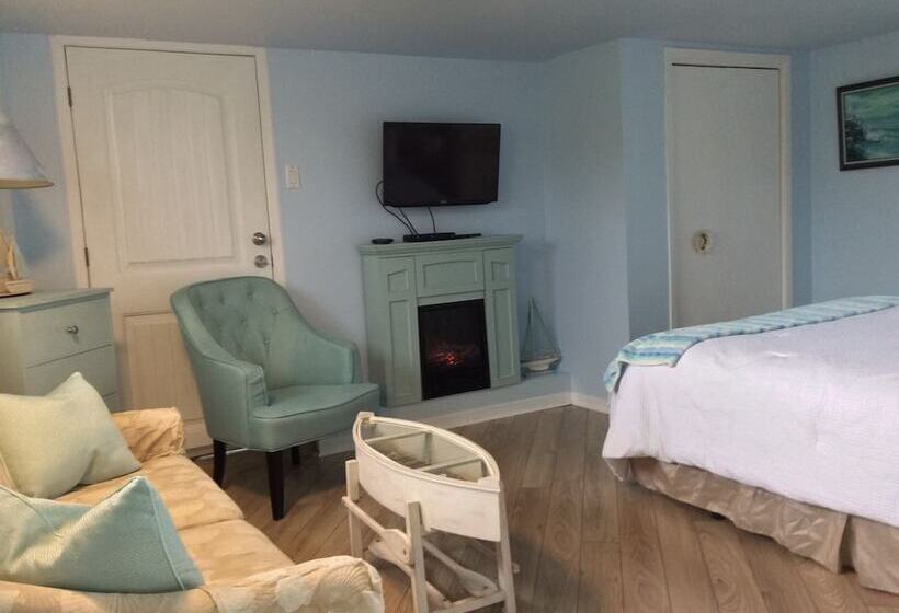 Пансион Moonlight Beach Suites