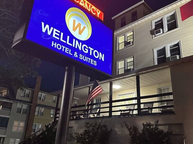 The Wellington Hotel & Suites Oceanblock