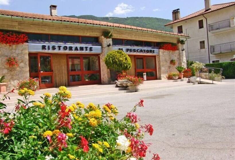 فندق فئة نجمة واحدة Albergo Ristorante Il Pescatore