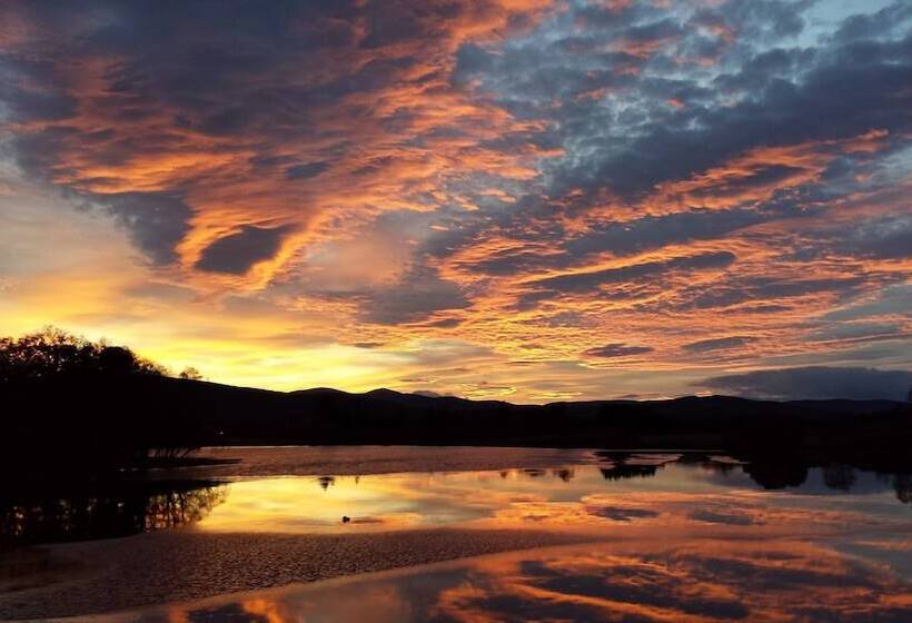 فندق فئة نجمة واحدة The Lodge On The Loch Of Aboyne