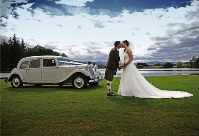 فندق فئة نجمة واحدة The Lodge On The Loch Of Aboyne