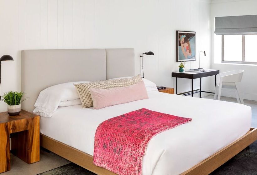 هتل Bluebird Spa City Motor Lodge