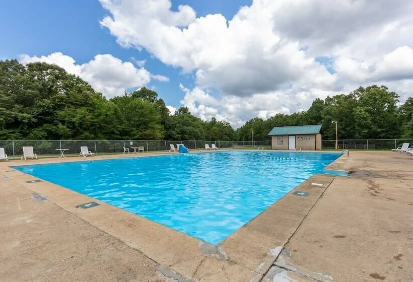 Отель Cherokee Landing Campground