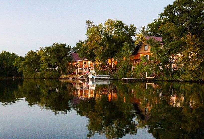 هتل Curriers Lakeview Lodge