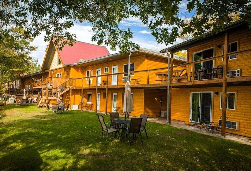 هتل Curriers Lakeview Lodge