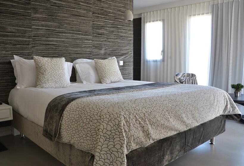 ホテル Hôtel Thierry Drapeau