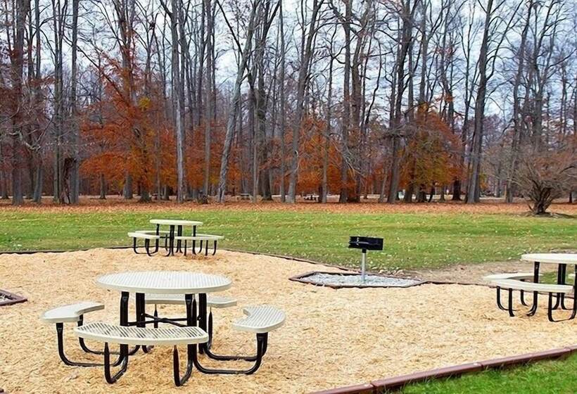 Отель Indian Lakes Rv Campground
